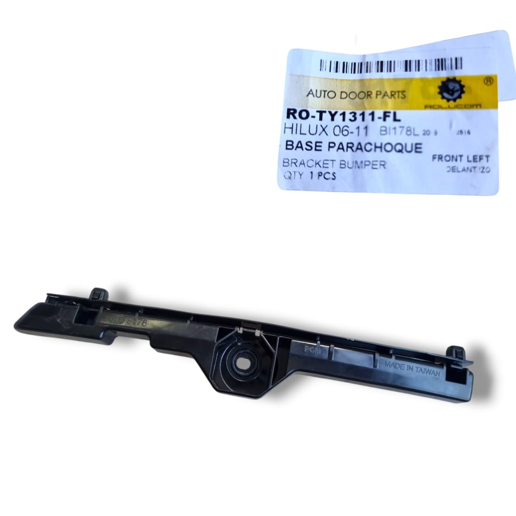 EXTENSION IZQUIERDA GUIA PARACHOQUE DELANTERO TOYOTA HILUX 2.7Lts. 2006 / 2011