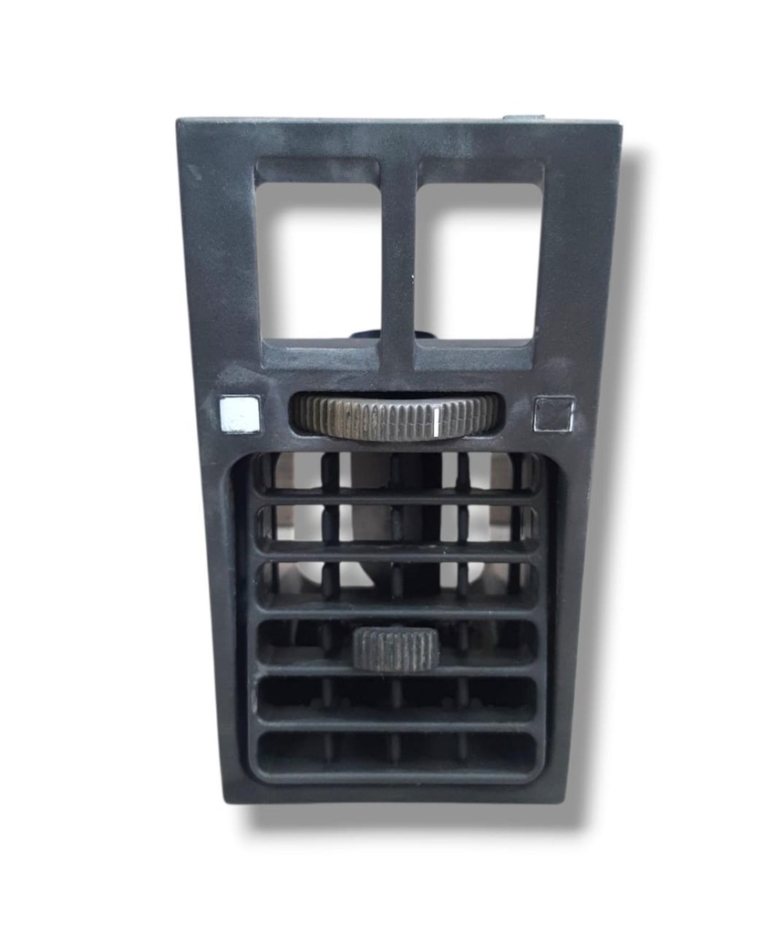 REJILLA LATERAL AIRE TABLERO IVECO TRAKKER / TECTOR