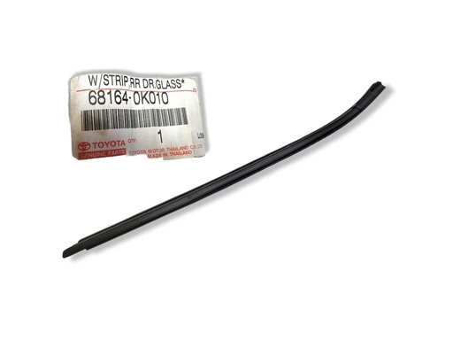 [68164-0K010] GOMA EXTERNA IZQUIERDA LAME VIDRIO PUERTA TOYOTA DYNA